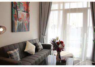 Oasis Loft 1BR - Sleek Stylish Hideaway Near Masdar Park & City Centre - 2