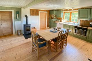 Traditional Mountain Farm With Views Of Skogshorn - 9