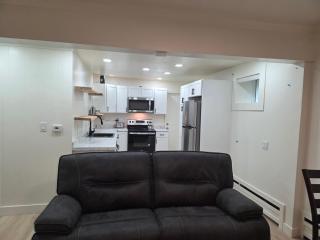2bdrm Fairbanks Apt Great Location - 5