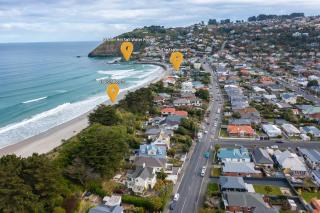 Beautiful Beach Retreat - 3 Minutes From the Beach - 2