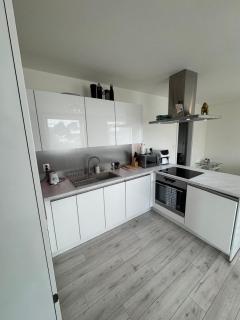 Above-standard 4-room apartment in a new building in the city center - 3