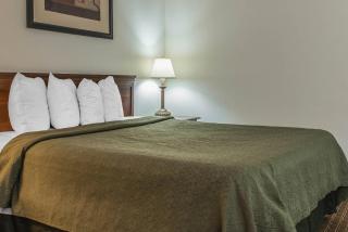 Rodeway Inn Brookville - 1