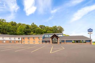 AmericInn by Wyndham West Salem - 0