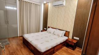 Stylish 2 BHK Near ISBT & Rajpur Road - 9