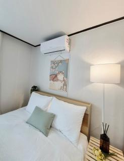 Jamsil Gangnam Seongsu Konuk University Ttukseom Han River Park Bonnie House - 6