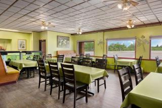 Travelodge by Wyndham Dawson Creek - 7