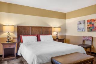 Carlton Oaks Lodge, an Ascend Collection Hotel - 5