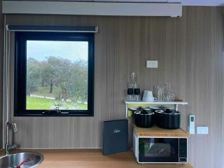 Double Up at Little Kurrajong Escape by Tiny Away - 2