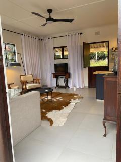 Luxury modern farm cottage with sea view - 8
