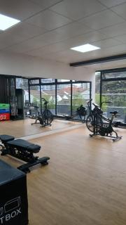 Executive elegantly furnished three bedroom apartment with all modern facilities ,modern swimming pool ,fully equipped gym,children playground and close proximity to major shopping centers and gourmet restaurants - 6