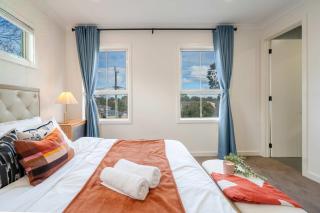 Prestige 4-Bed Luxury Home in Ashburton - 6