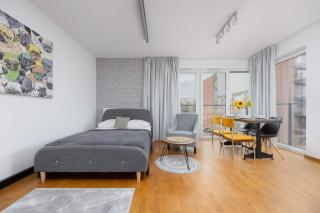 Bright Apartment Okrzei in Warsaw Near PGE by Noclegi Renters - 0