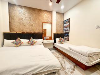 UJN-Hotel NEW MINN ! Ujjain,Near Shree Mahakaleshwar jyotilinga Temple & Railway station Spacious,Fully Air conditioned Rooms with Wifi And Parking, , BEST HOTEL IN UJJAIN - 8