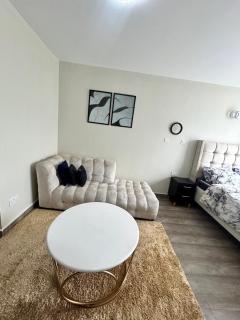 The Luxe 24Studio Apartment - 5