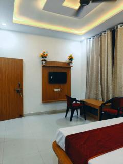 Hotel Premium Residency - 1