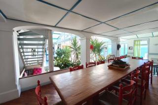 Spacious villa with pool and sea views - 2