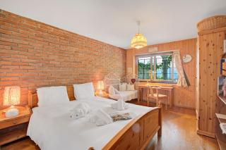 Honeymoon Love Retreat 2 - 5