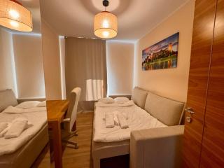 Family Apartment Krakow Błonia - 1