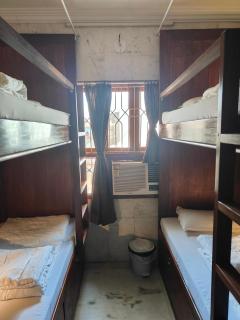 Unpack Hostel - 4
