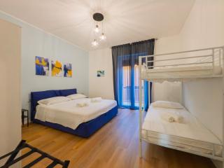 Lakeview Holiday Homen - Renovated apartment in the heart of Lovere with WiFi - 5