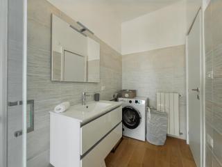 Lakeview Holiday Homen - Renovated apartment in the heart of Lovere with WiFi - 3