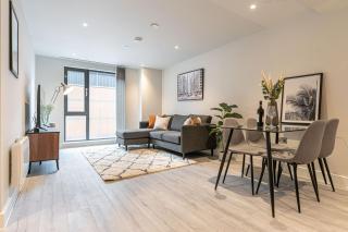 Sleek City Retreat - 2Bed2Bath at St Martins Place - 0
