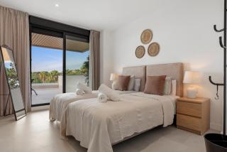 New Luxury Apt 2BR Sea Views Pool - 5
