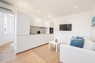 Cannes 1-Br Apartment Near the City Center - 5