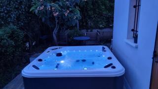 Maison privée avec jacuzzi privé - 6