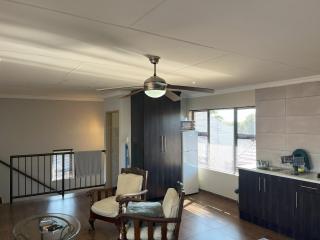 6 Komati St, Flat no 3 - 9