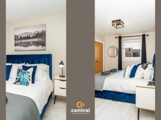 CENTRAL SERVICED APARTMENTS - City Centre - 2 Bedrooms - En-Suite Bathroom - Dedicated Parking Space - Fully Equipped - Walk Away From Dundee Bus & Train Station - City Centre - Fully Equipped - 4