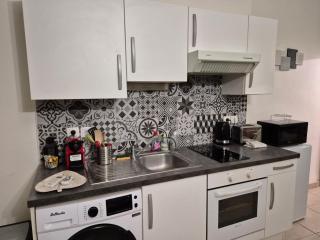 Appartement Spa et Sauna privatif - Terrasse - Proche Cité médiévale - 6