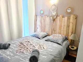 Appartement Spa et Sauna privatif - Terrasse - Proche Cité médiévale - 1