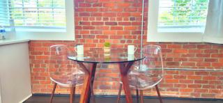 Jennifer's Historic Downtown Loft - 1