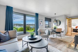 Spacious Arctic Apartment Near Tromsøs Top Sights - 5