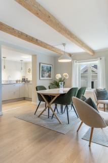 Stilfull bolig med 4 soverom - nær Arendal sentrum med parkering - 5