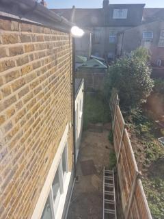 3 bed house Stratford - 6