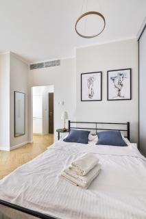 Kasprzaka 29 with Garage By Perfect Apart 412 - 9