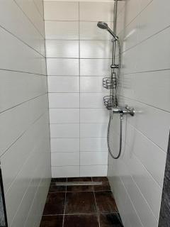 Premium Quartier - Modernes Apartment, 2 Schlafzimmer, WLAN, Parken, Küche - 2