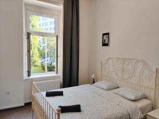 Comfy 2 Bedrooms Flat 4 persons & Parking - 9