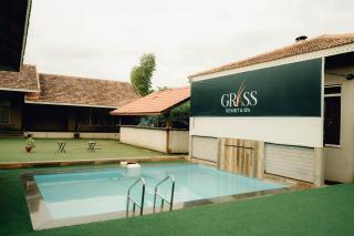 Grass Resort and Spa - 4