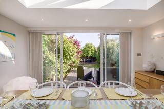 Lavender House - 9