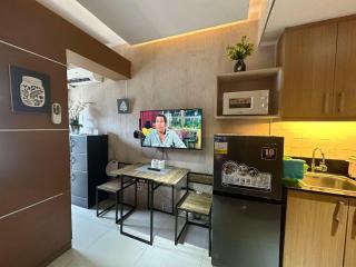 Jeric Place Staycation - 1