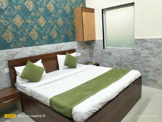 Hotel RK Grand Galaxy - 1