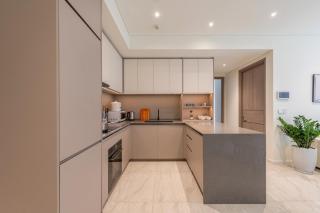 City Views & Luxury Premium 2BR at Opera - 4