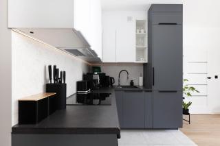 Apartament Wesoła by Stay&Rest - nowoczesność w centrum z balkonem - 2