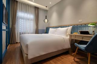 Flora Boutique Hotel - 3