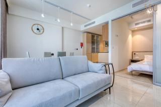 The Official Mercury 2BR Suite with Pool Access by 360 Estates - 1