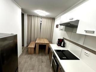 Modern Apartment with Balcony in Duisburg - 2