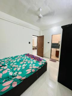 Shree Samarth Krupa Guesthouse - 2